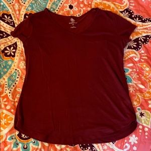 V- neck casual tee